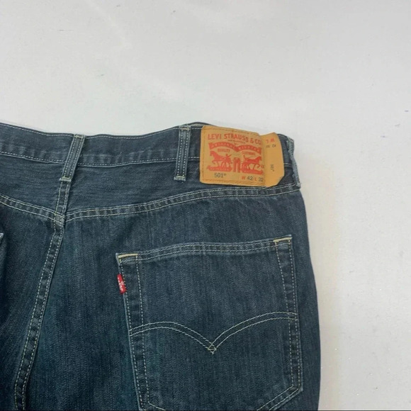 Levis 501 Mens Jeans Size 42X32 Straight Leg Blue Dark Wash Cotton Casual - Picture 6 of 9